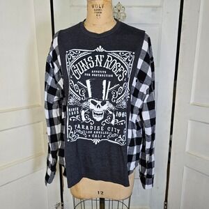Upcycled‎ Guns & Roses black white tshirt and plaid flannel  OS